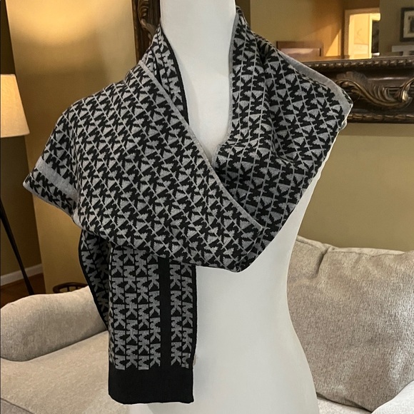 Michael Kors Black and Gray MK Patterned Scarf - Picture 1 of 5